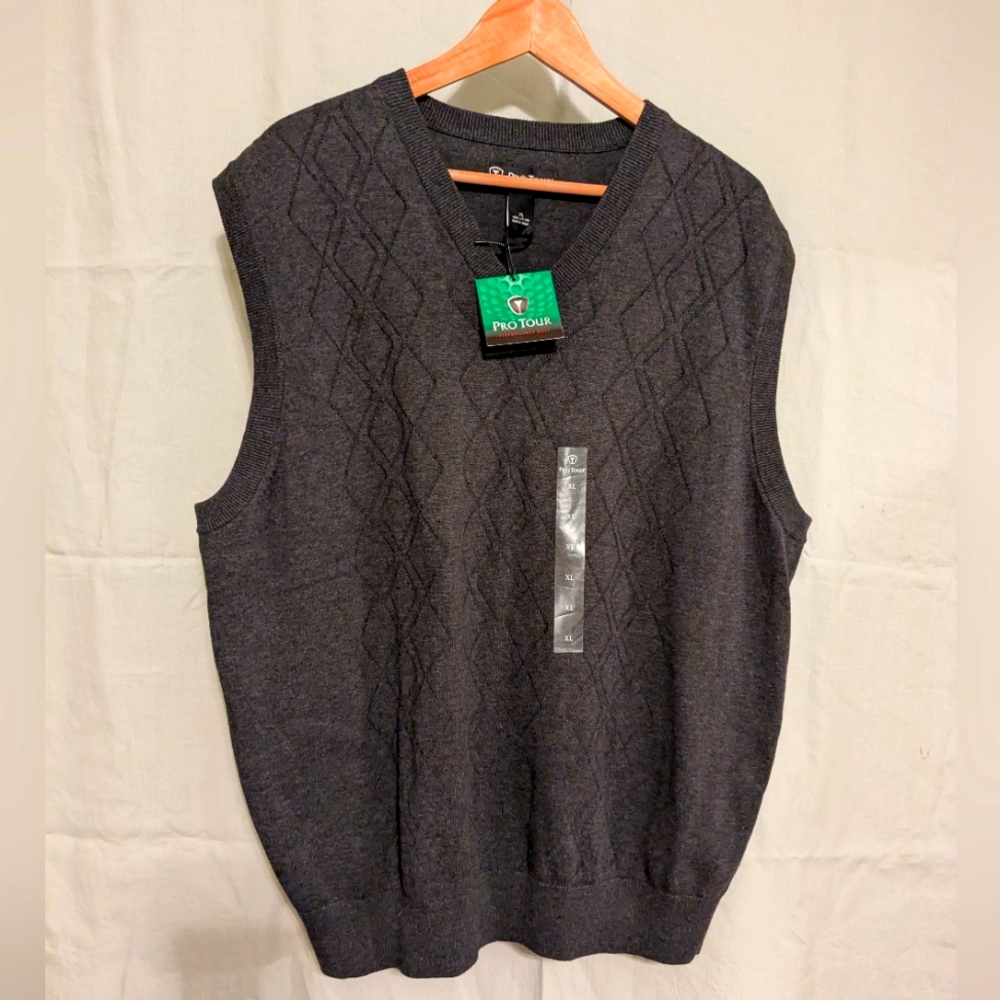 NWT Pro Tour Men’s‎ Pullover Vest Charcoal Gray Argyle Pattern Size XL